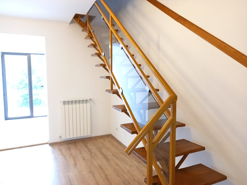 Banu Manta, duplex cu terasa de 45 mp, birouri